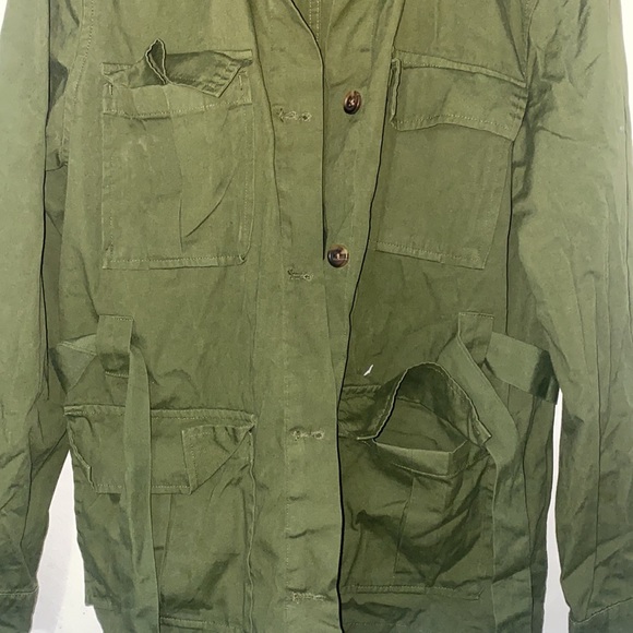 Army green utility jacket 🧥 - Picture 2 of 7